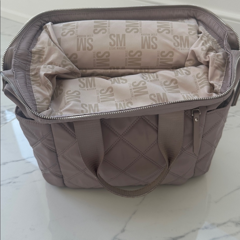 Steve Madden Quilted Backpack - Picture 11 of 11
